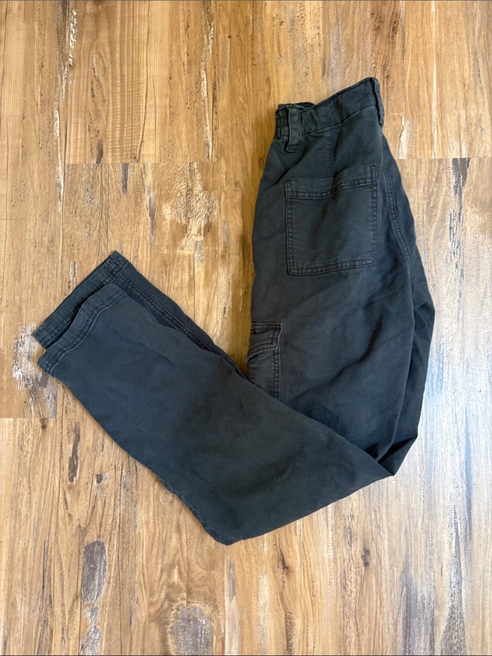 American Eagle Outfitters Black Cargo Tapered Pants